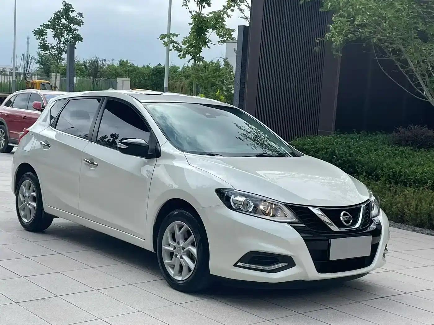 2021 Tiida 1.6L CVT Smart Edition — миниатюра 3