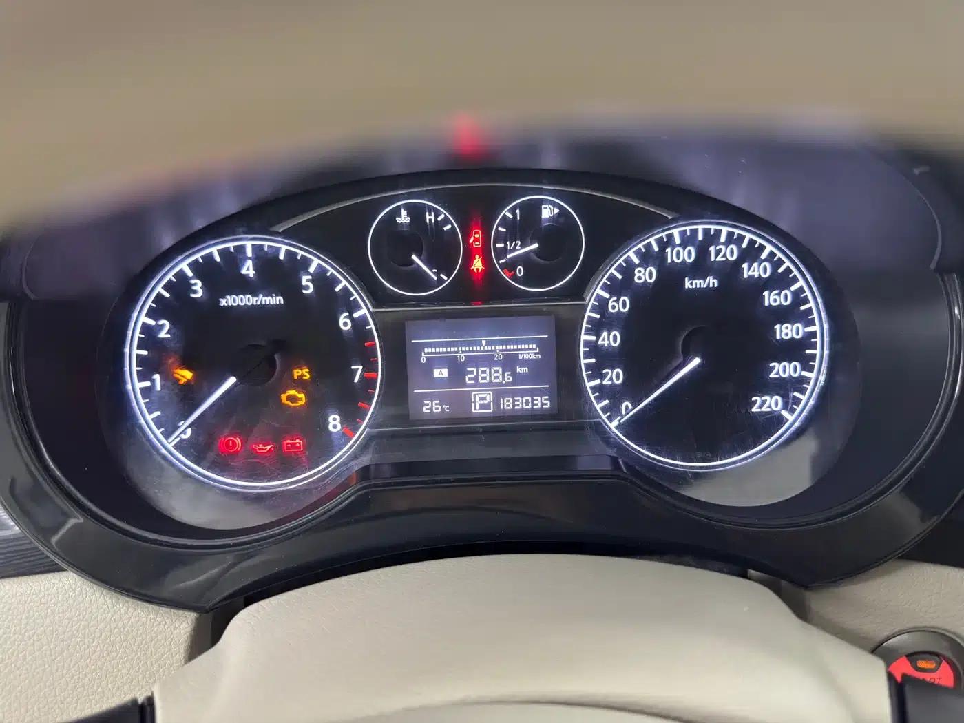 2013 Tiida 1.6L CVT Cool Edition — миниатюра 12