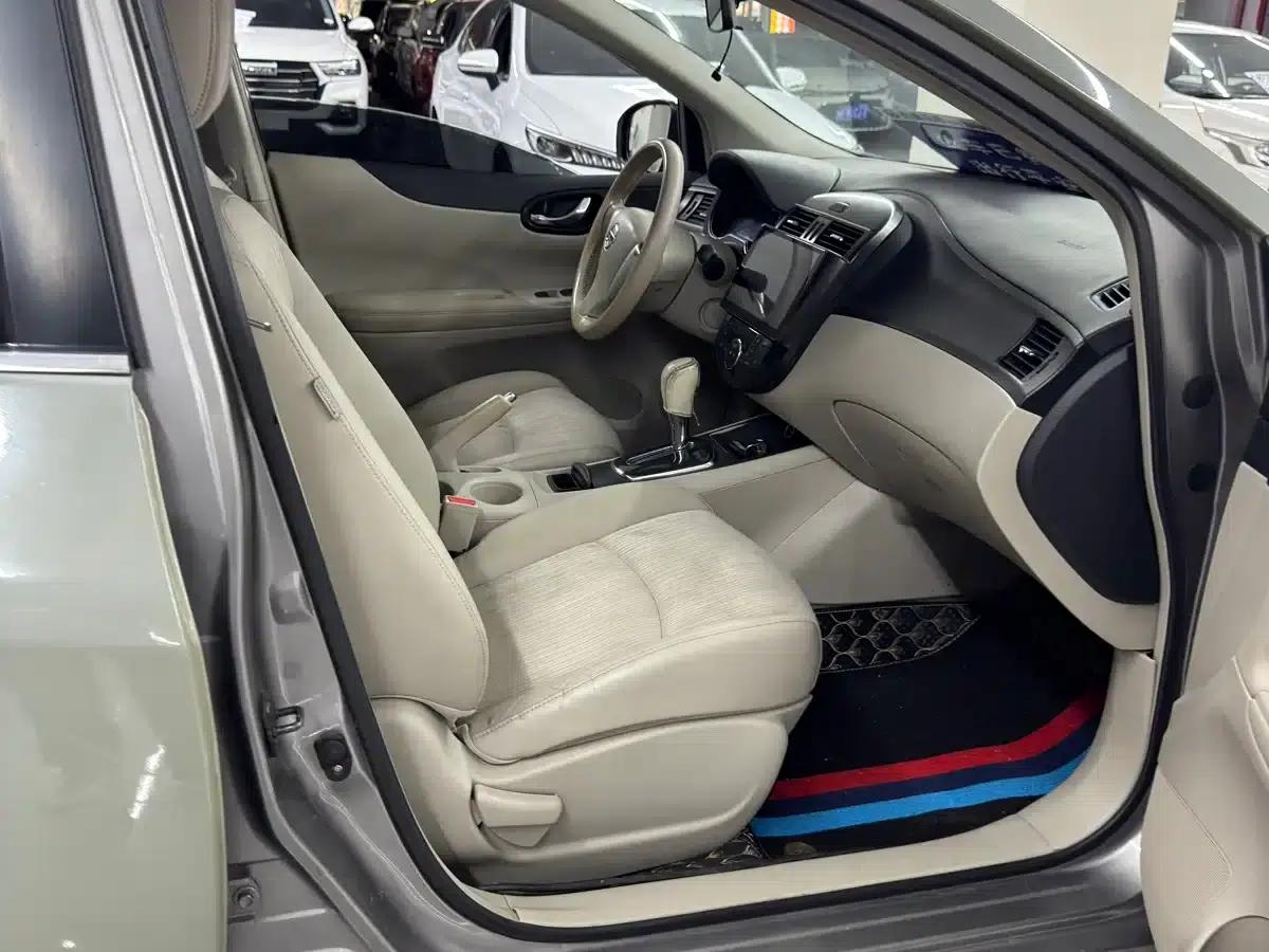 2013 Tiida 1.6L CVT Cool Edition — миниатюра 7