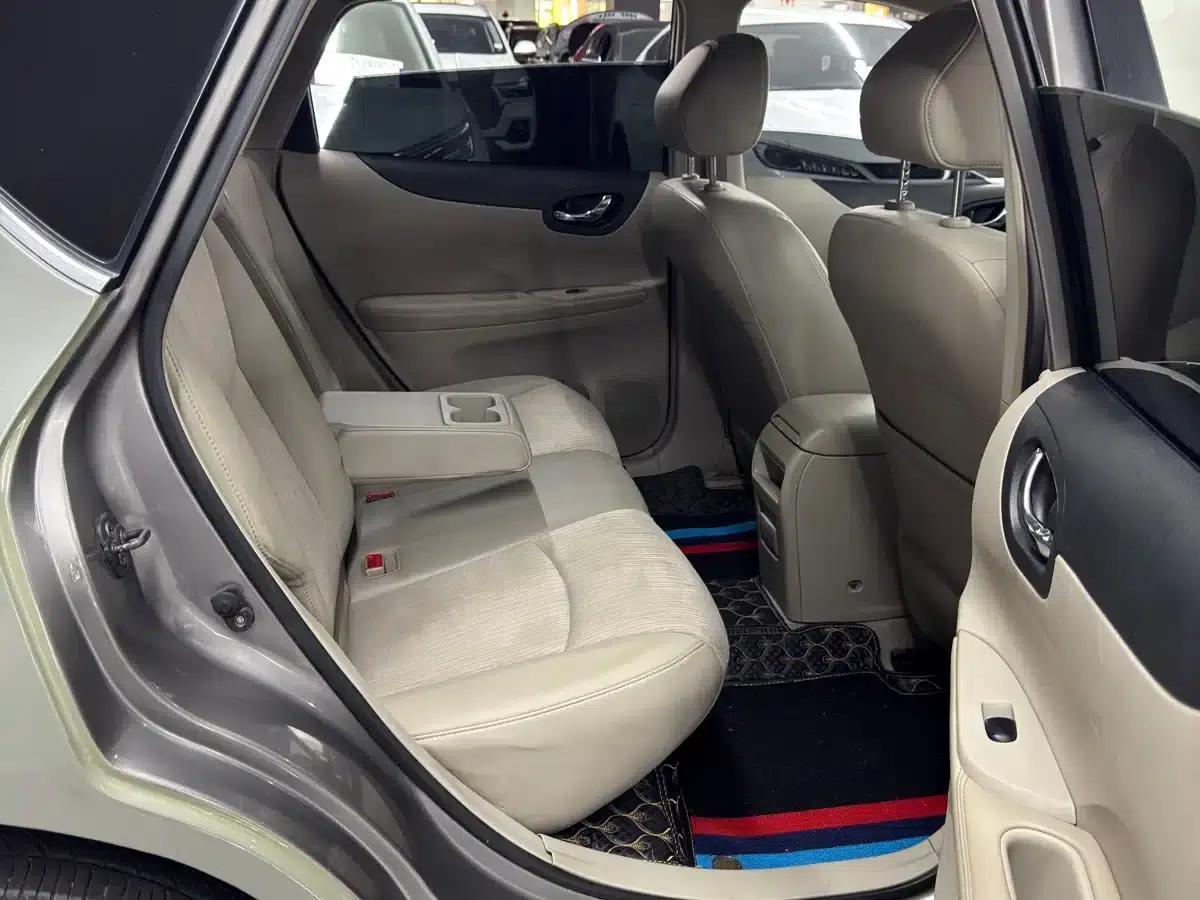 2013 Tiida 1.6L CVT Cool Edition — миниатюра 8