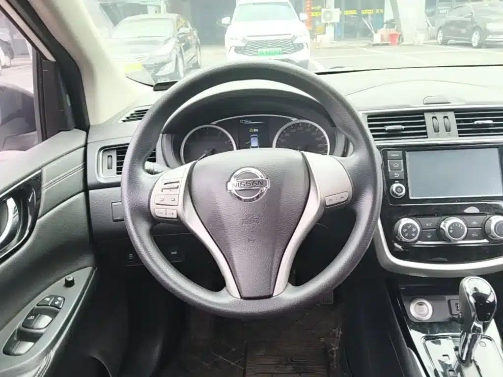 2016 Tiida 1.6L CVT Smart Edition — миниатюра 17