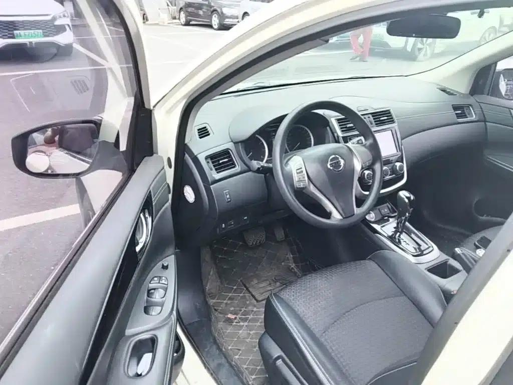 2016 Tiida 1.6L CVT Smart Edition — миниатюра 23