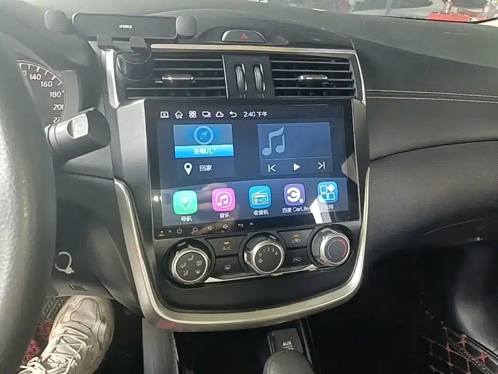 2016 Tiida 1.6L CVT Sport Edition — миниатюра 13