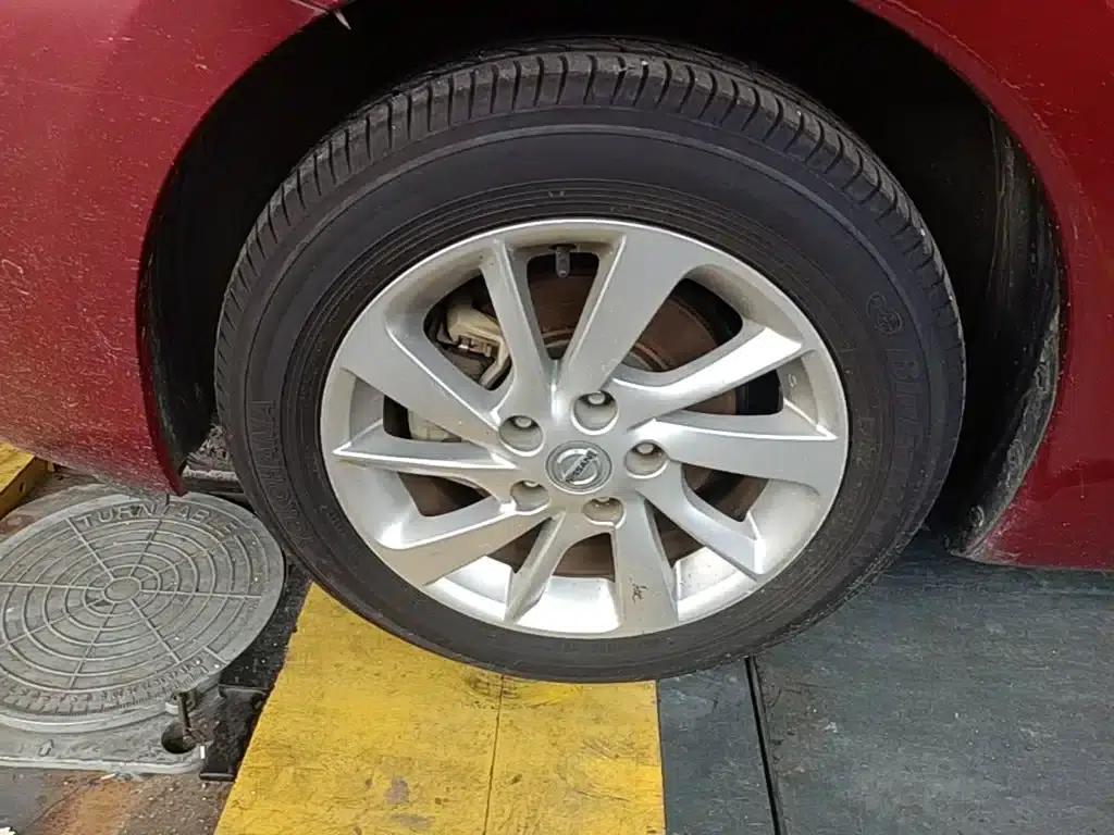 2016 Tiida 1.6L CVT Sport Edition — миниатюра 23