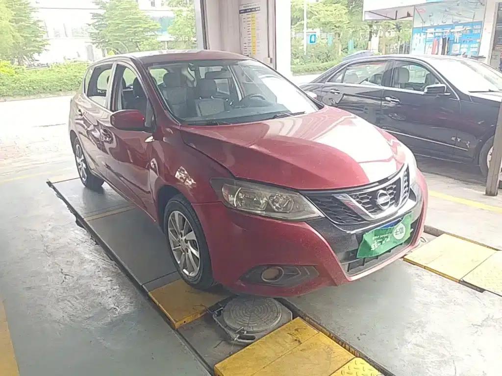 2016 Tiida 1.6L CVT Sport Edition — миниатюра 4