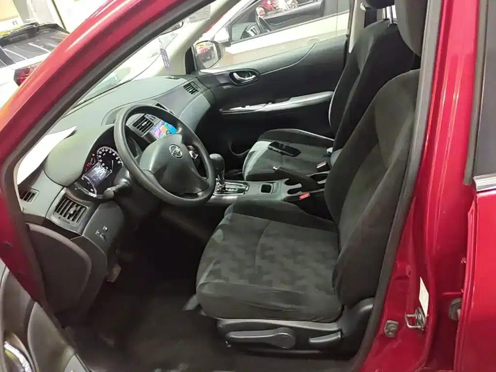 2014 Tiida 1.6L CVT Comfort Model — миниатюра 15