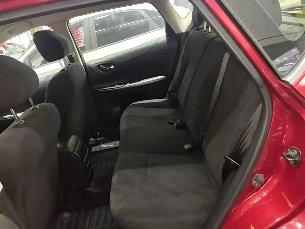 2014 Tiida 1.6L CVT Comfort Model — миниатюра 17