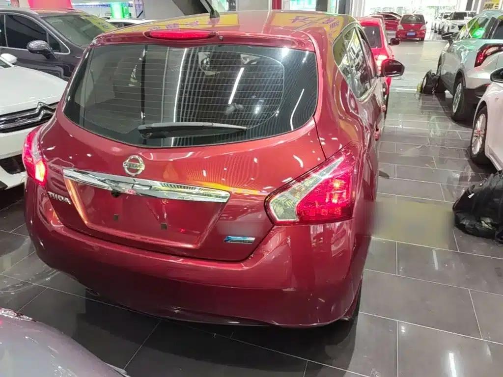 2014 Tiida 1.6L CVT Comfort Model — миниатюра 6