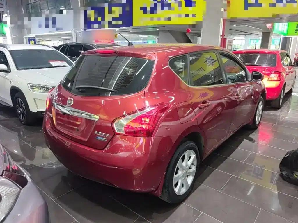 2014 Tiida 1.6L CVT Comfort Model — миниатюра 7