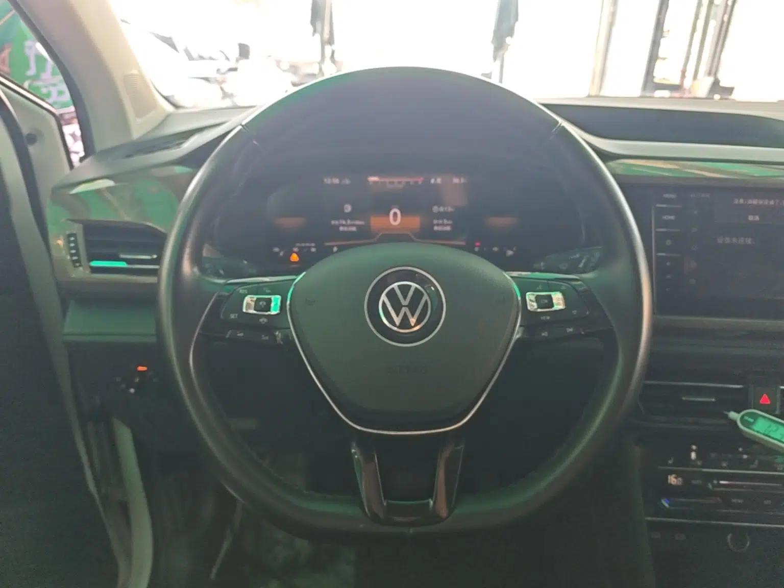 Volkswagen Tharu 2022 280TSI Two-Wheel-Drive Luxury Edition — миниатюра 13