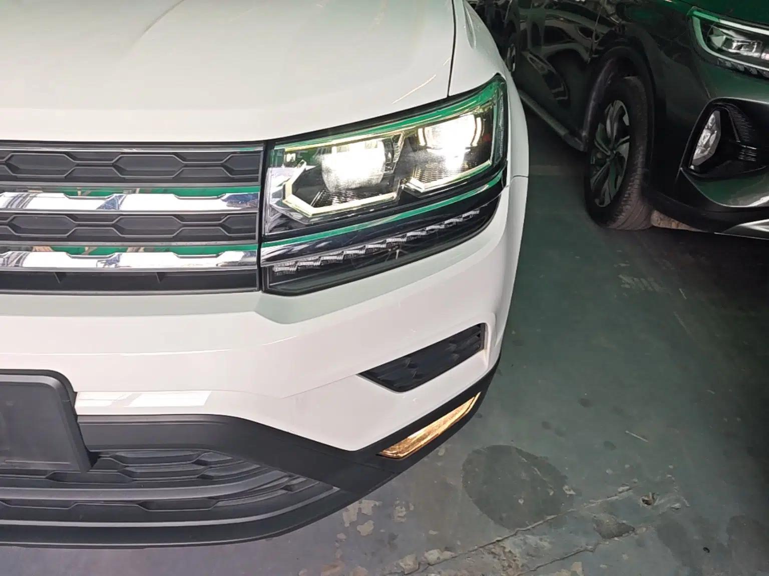 Volkswagen Tharu 2022 280TSI Two-Wheel-Drive Luxury Edition — миниатюра 8