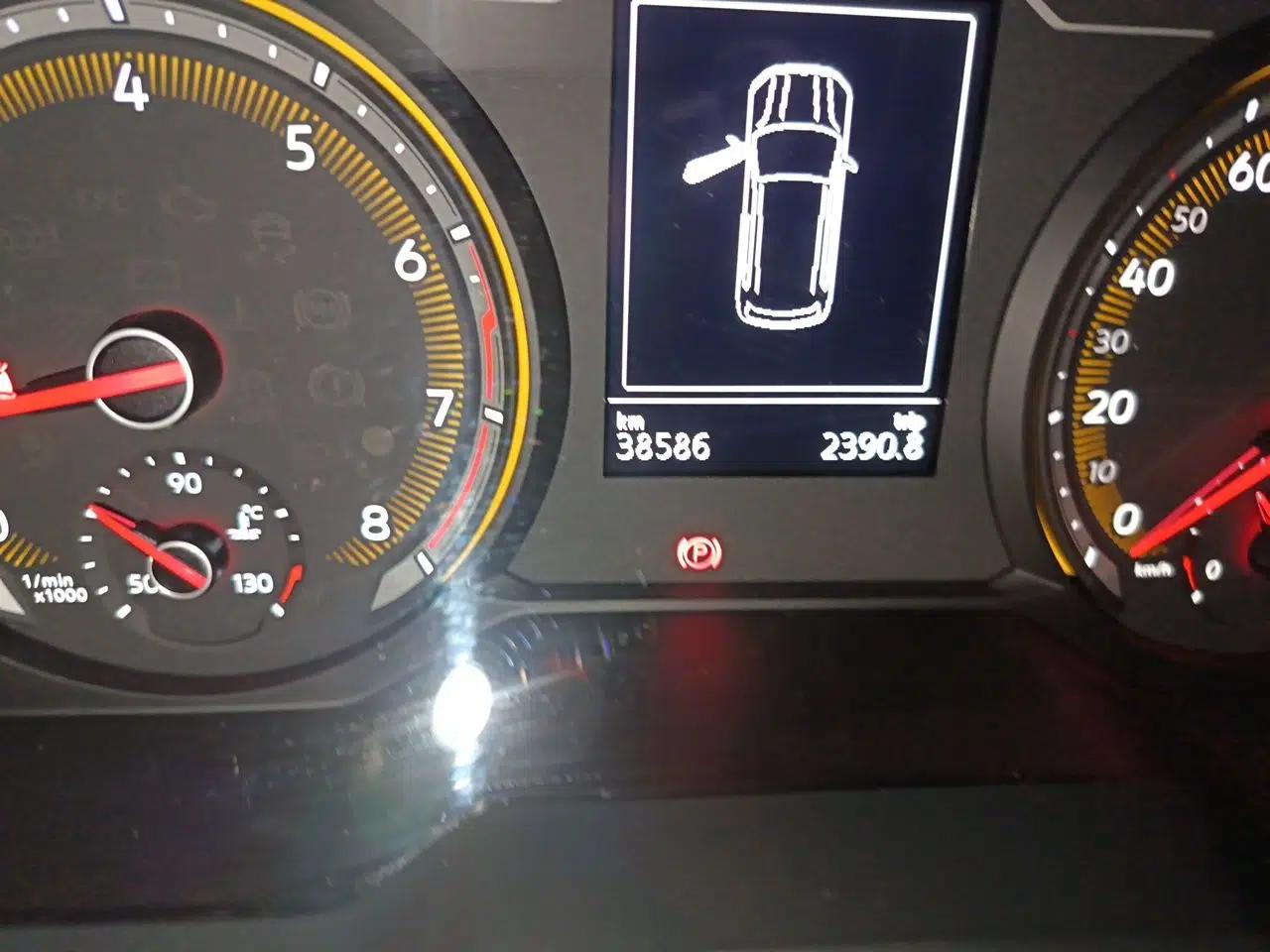 Volkswagen Tharu 2021 330TSI All-Wheel Drive Luxury PLUS Version — миниатюра 12