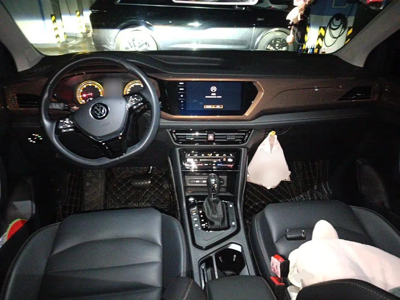 Volkswagen Tharu 2021 330TSI All-Wheel Drive Luxury PLUS Version — миниатюра 9