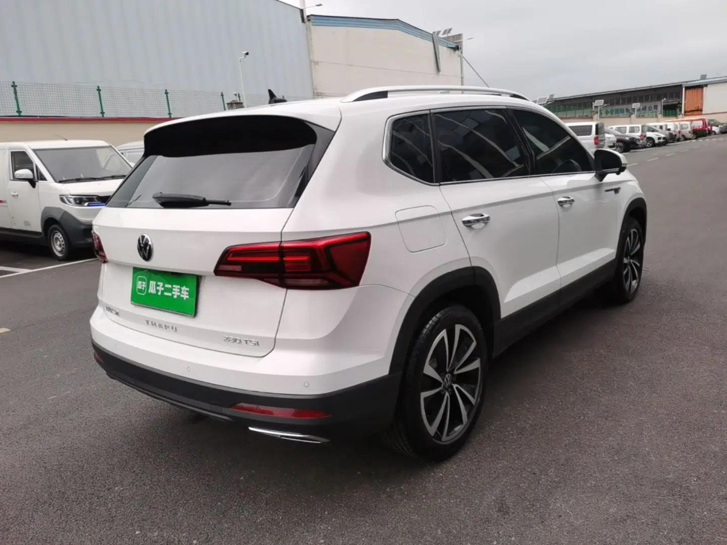 Volkswagen Tharu 2022 280TSI Two-Wheel-Drive Luxury Edition — миниатюра 6