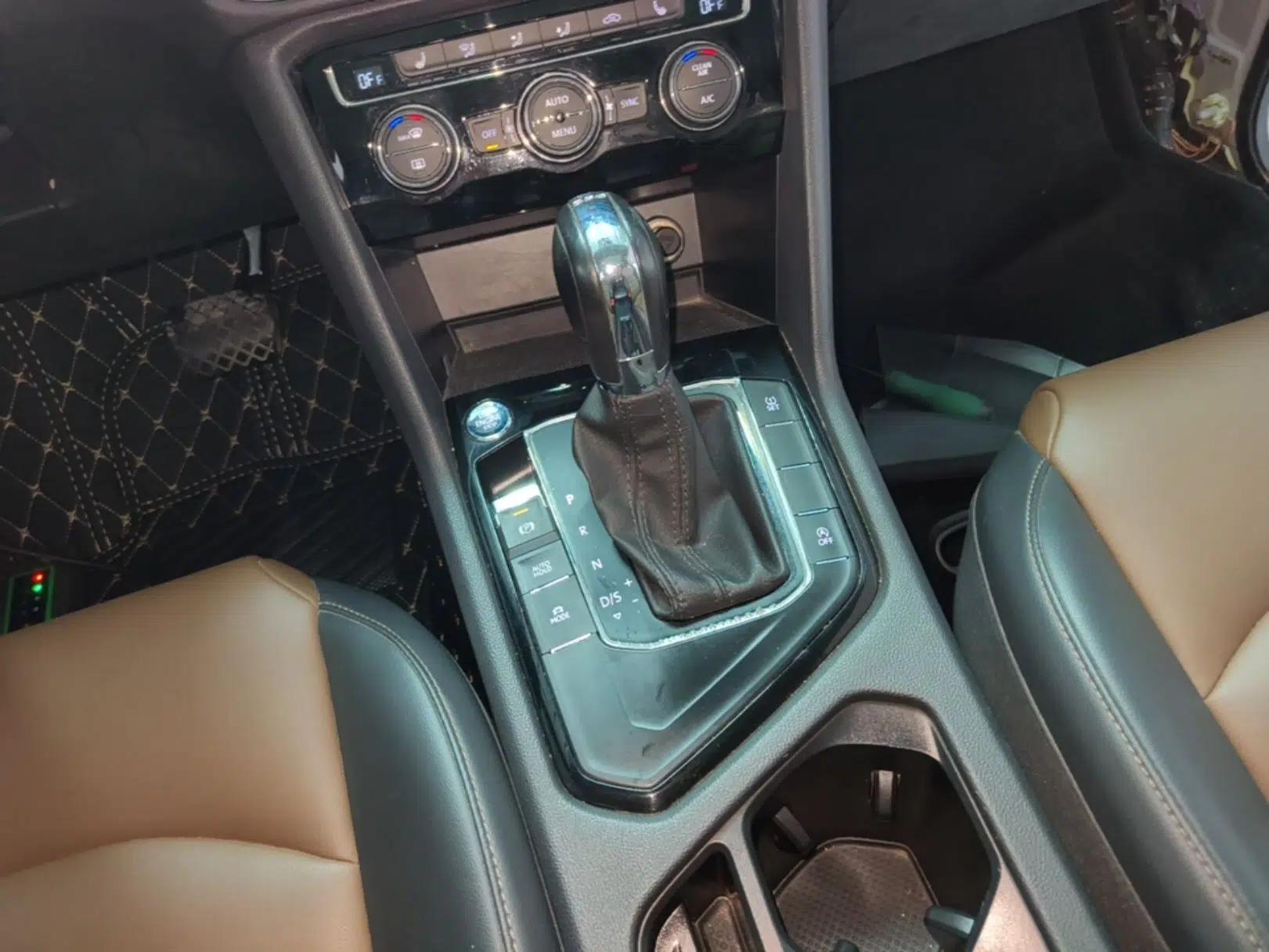 Volkswagen Tharu 2019 280TSI Two-Wheel Drive Luxury Version China VI Standard — миниатюра 16