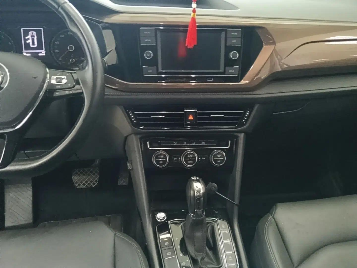 Volkswagen Tharu 2019 280TSI Two-Wheel Drive Comfort Edition China V Standard — миниатюра 15