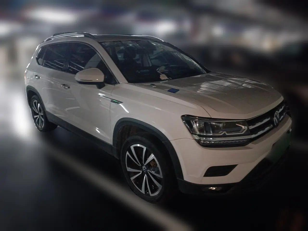 Volkswagen Tharu 2021 280TSI Two-Wheel-Drive Luxury Plus Edition — миниатюра 3