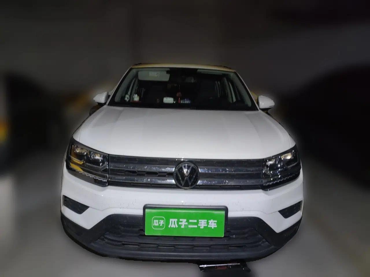 Volkswagen Tharu 2022 280TSI Two-Wheel-Drive Luxury Edition — миниатюра 2