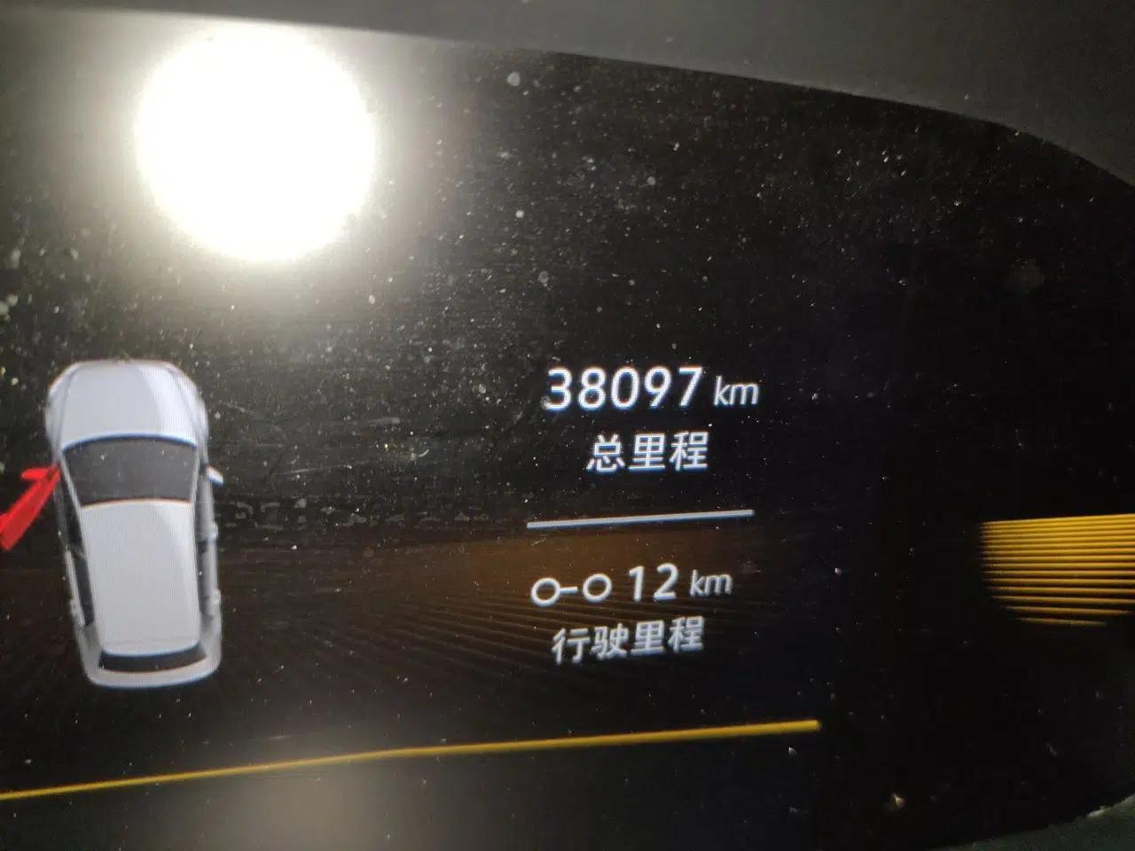 Volkswagen Tharu 2022 280TSI Two-Wheel-Drive Luxury Edition — миниатюра 11