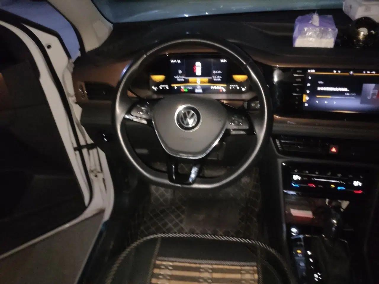 Volkswagen Tharu 2022 280TSI Two-Wheel-Drive Luxury Edition — миниатюра 9