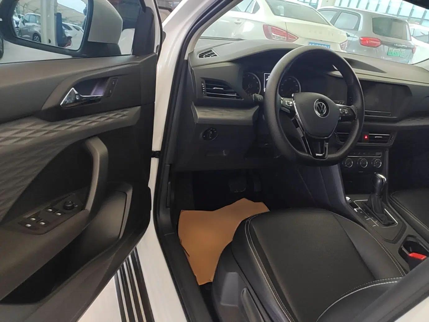 Volkswagen Tharu 2021 280TSI Two-Wheel Drive Trend Edition — миниатюра 23