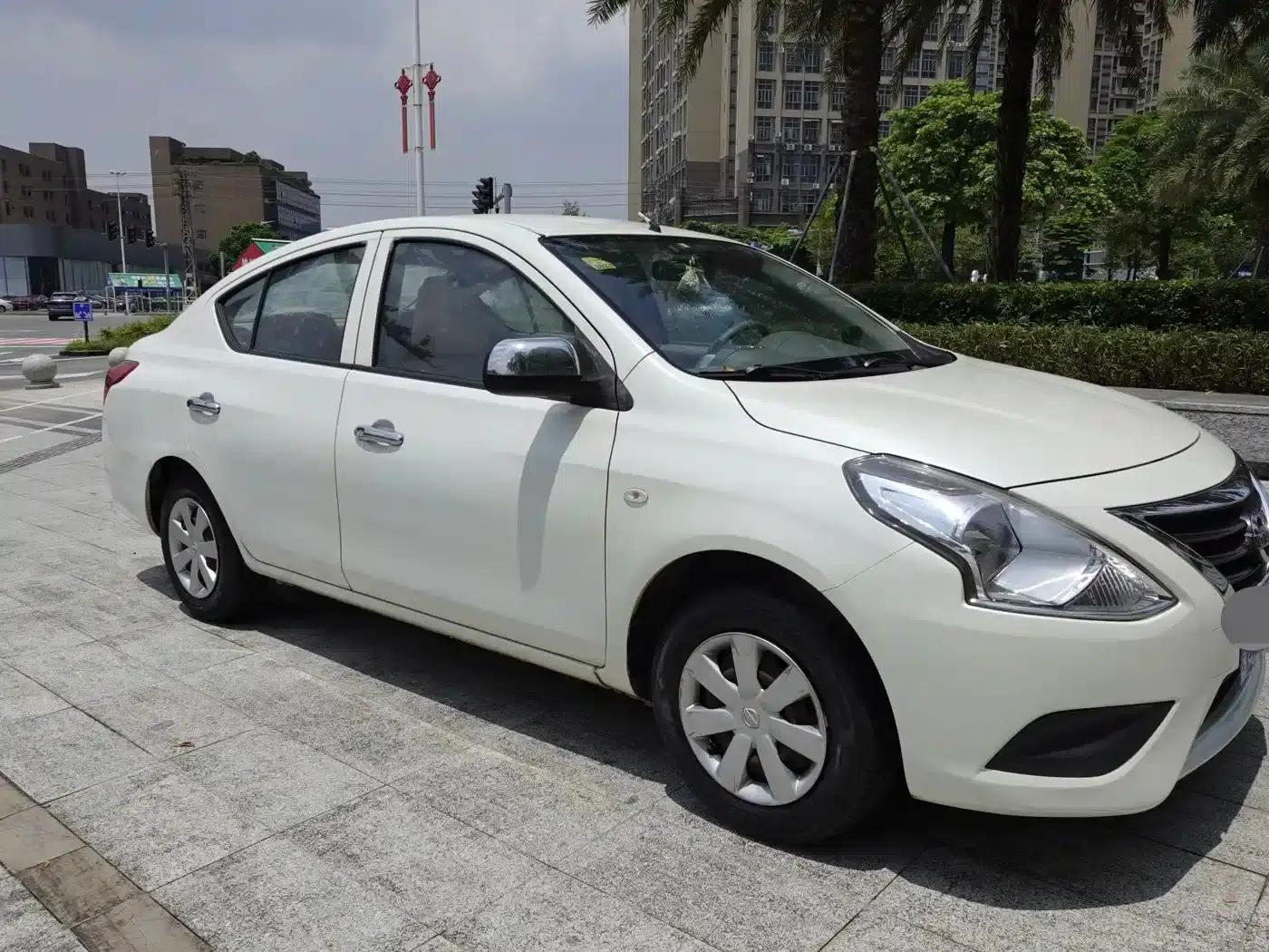 Nissan Sunny 2015 1.5XE CVT Comfort Edition — миниатюра 7