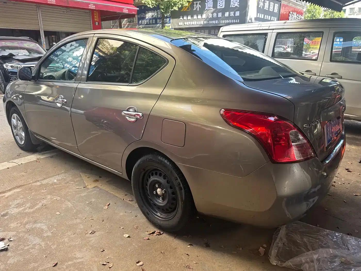 Nissan Sunny 2011 1.5XE Manual Comfort Edition — миниатюра 8