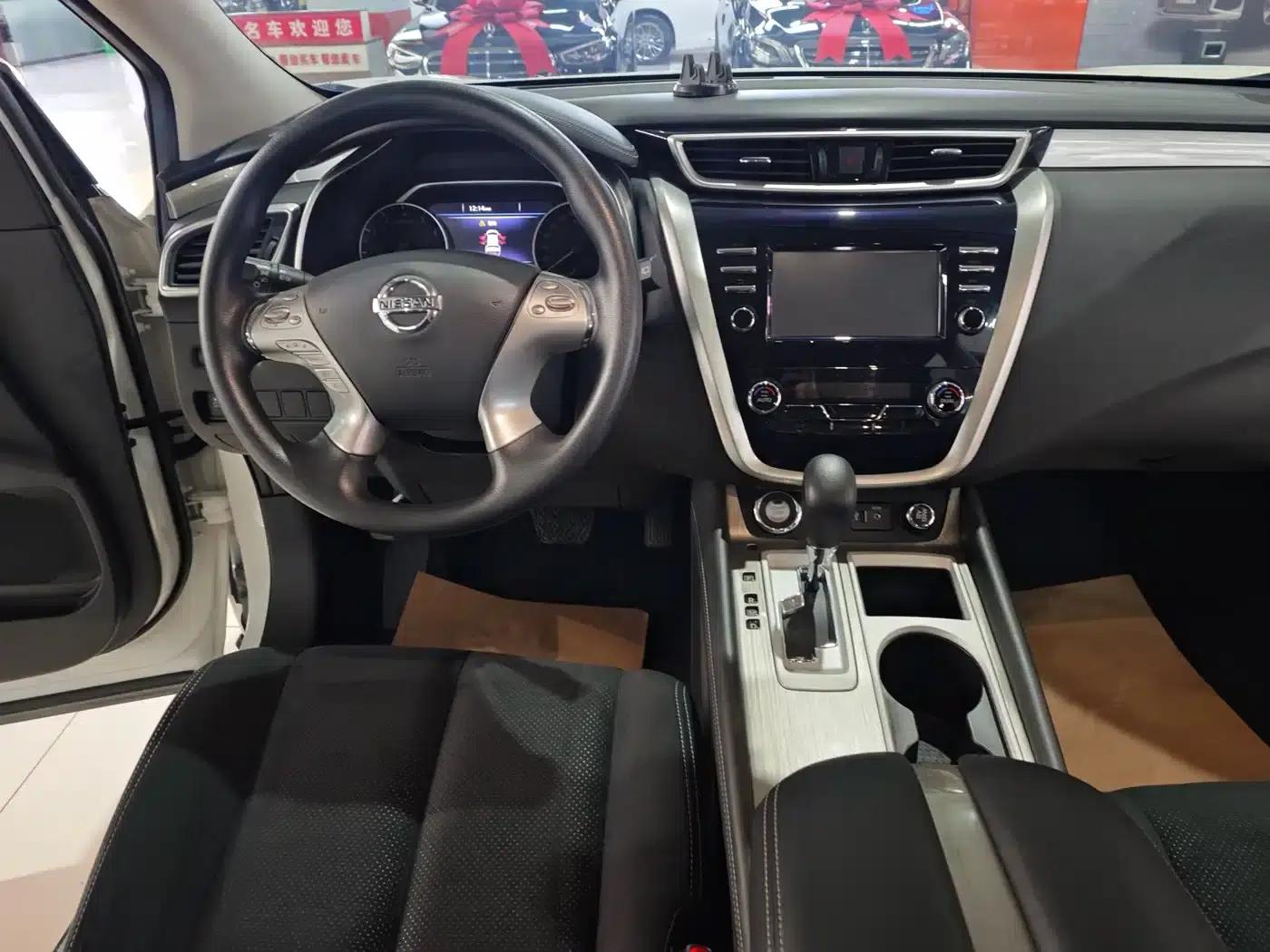 Nissan Murano 2021 2.5L XE 2WD Elite Edition — миниатюра 12