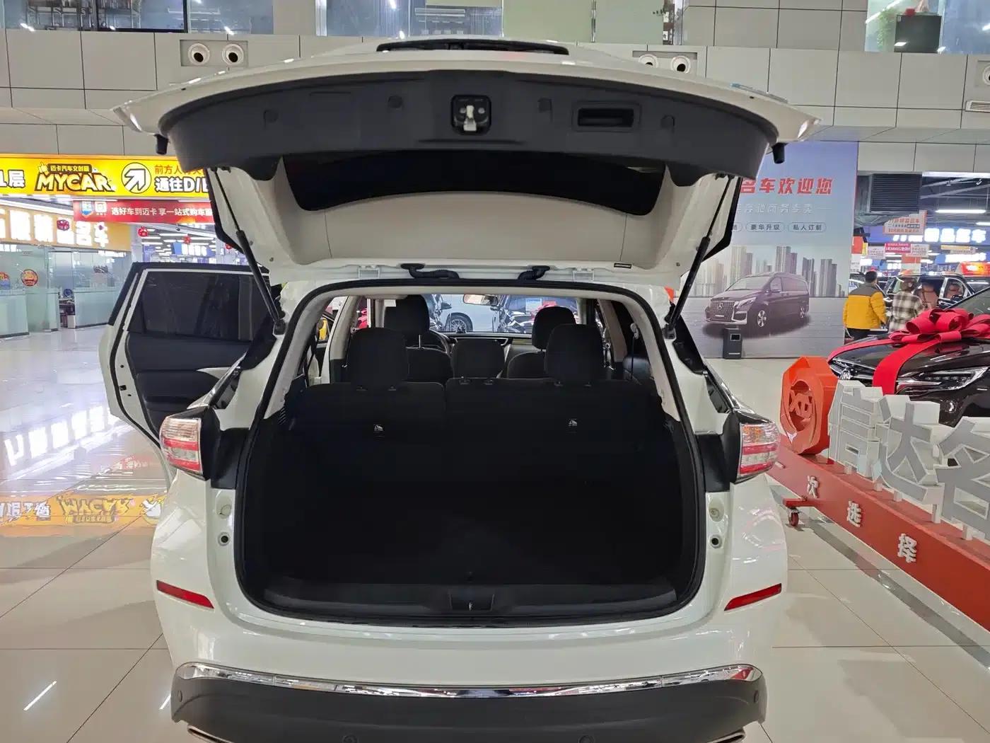 Nissan Murano 2021 2.5L XE 2WD Elite Edition — миниатюра 17