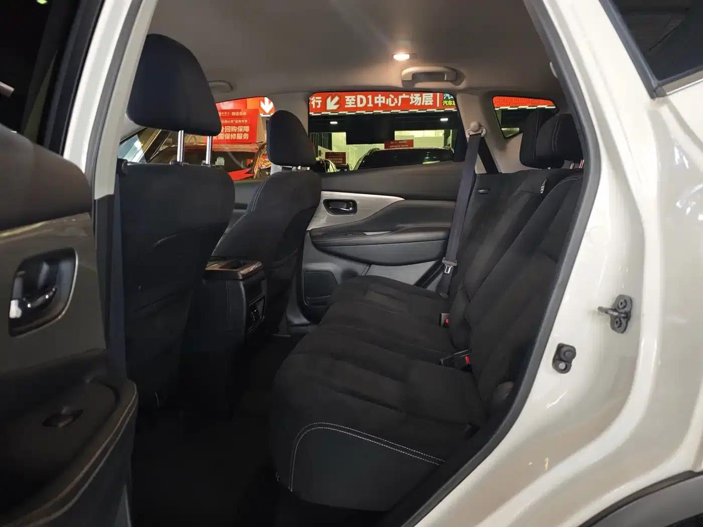 Nissan Murano 2021 2.5L XE 2WD Elite Edition — миниатюра 5