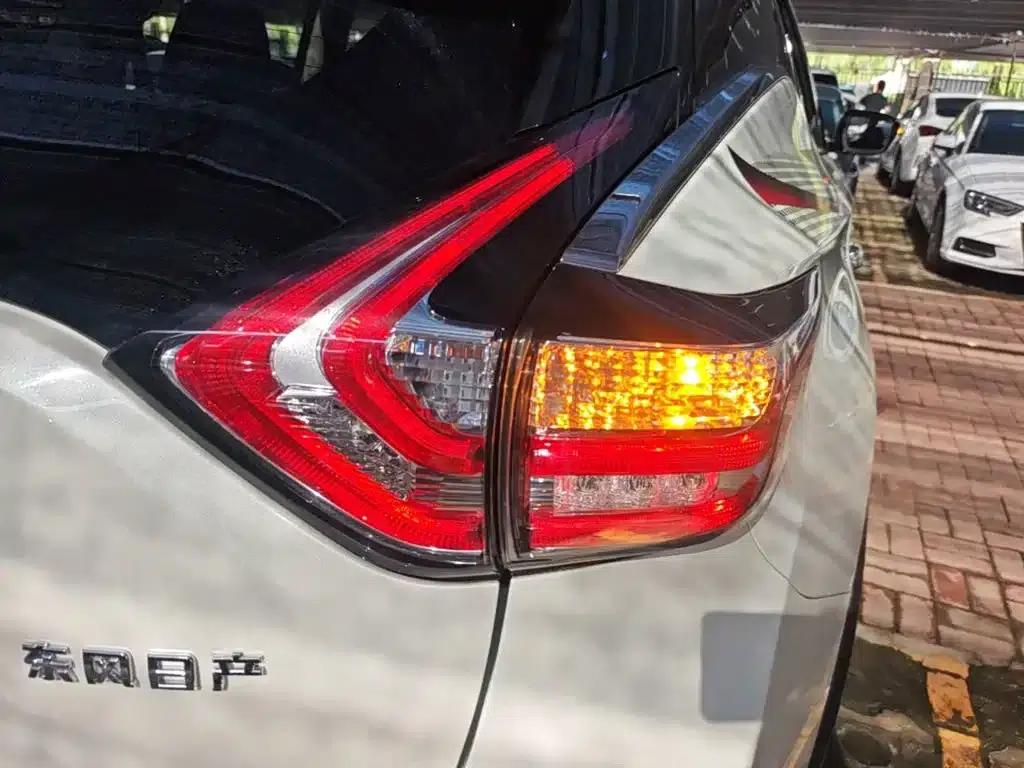 Nissan Murano 2017 2.5L XL 2WD Smart Edition — миниатюра 8