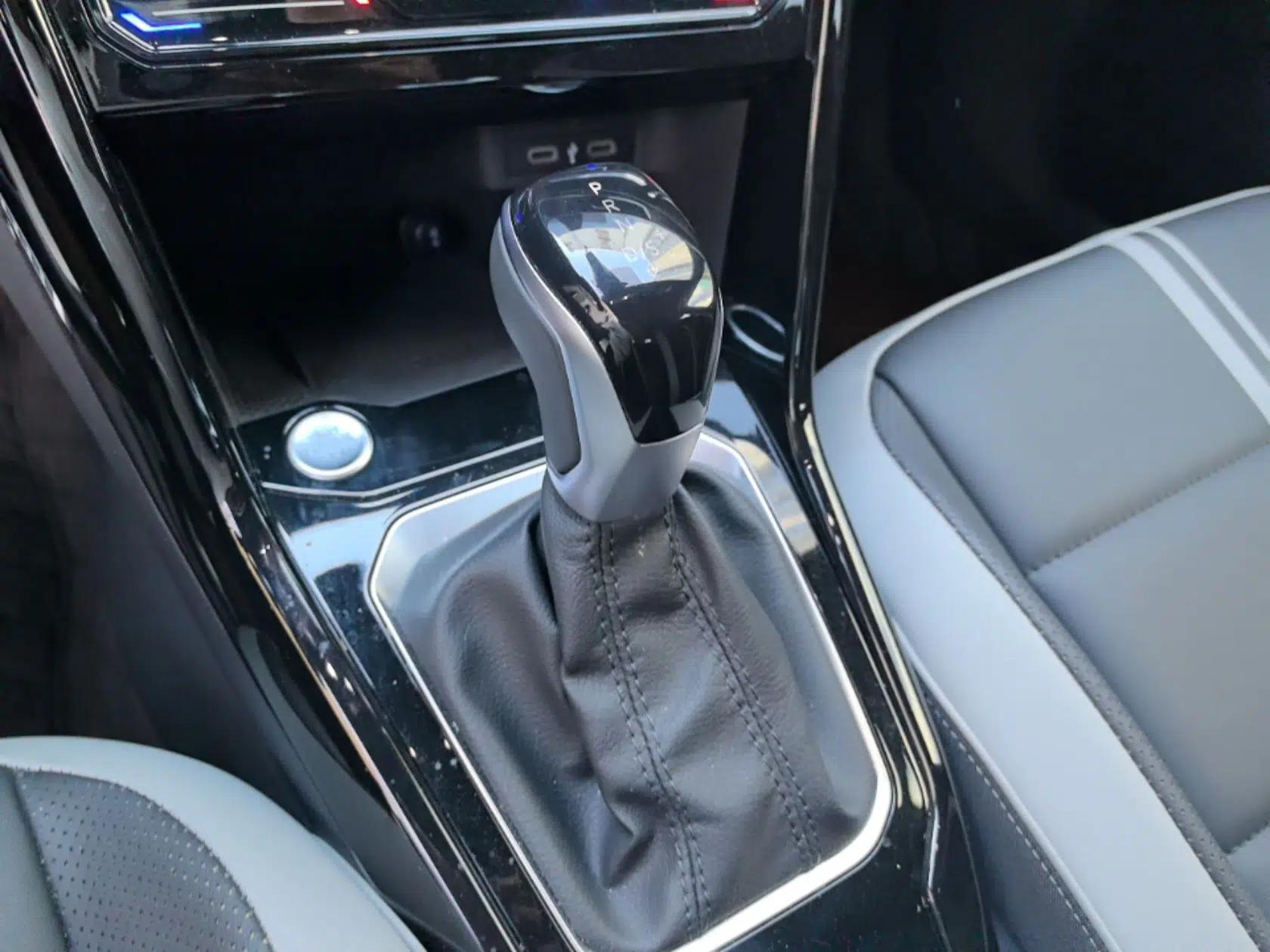 Volkswagen T-ROC 2024 300TSI DSG Two-Wheel-Drive Chen Guang Edition — миниатюра 16