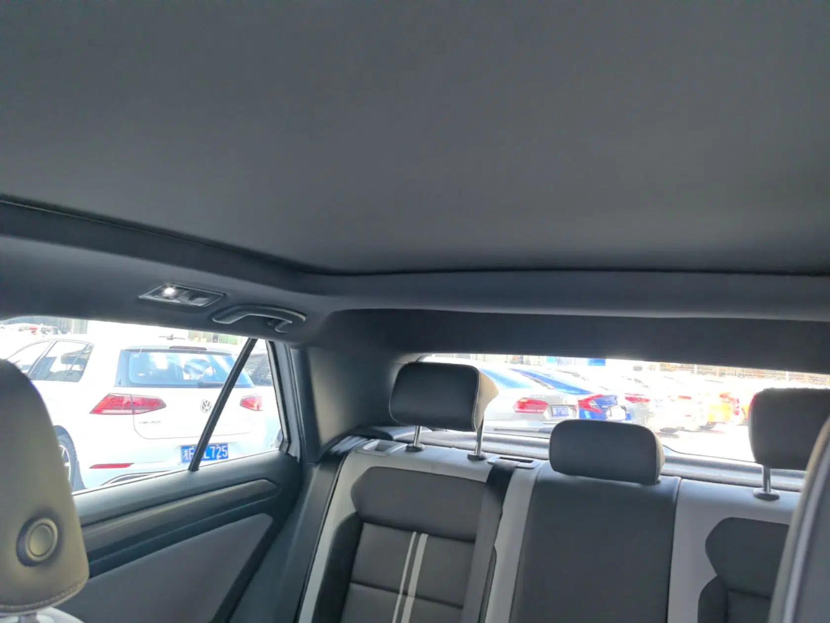Volkswagen T-ROC 2024 300TSI DSG Two-Wheel-Drive Chen Guang Edition — миниатюра 21