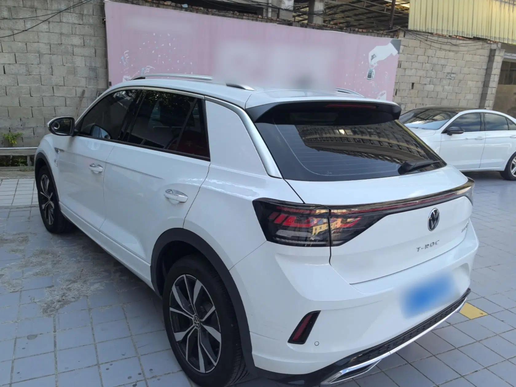 Volkswagen T-ROC 2024 300TSI DSG Two-Wheel-Drive Chen Guang Edition — миниатюра 4