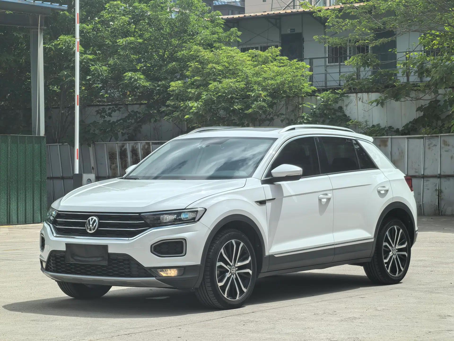 Volkswagen T-ROC 2019 280TSI DSG Two-Wheel Drive Comfort Version China VI Standard — миниатюра 1