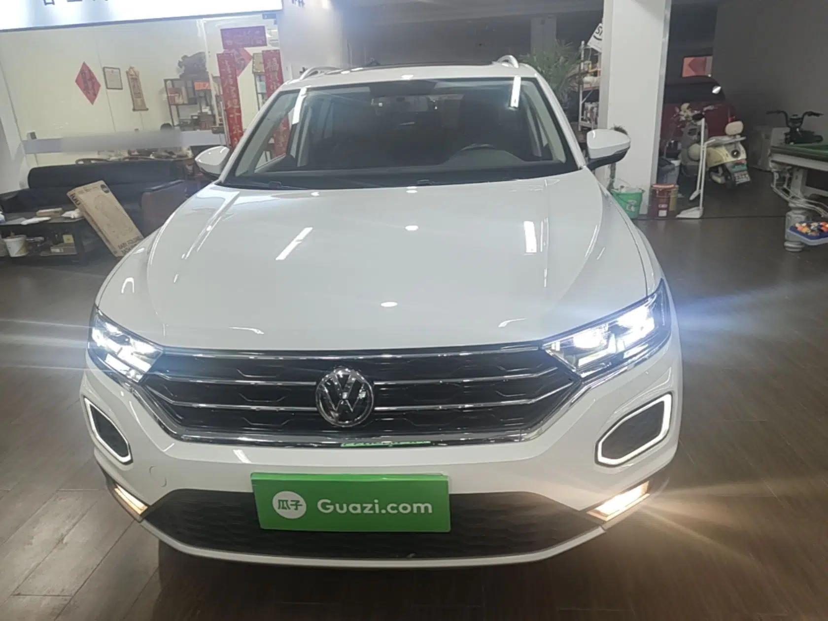 Volkswagen T-ROC 2019 280TSI DSG Two-Wheel Drive Comfort Version China VI Standard — миниатюра 2