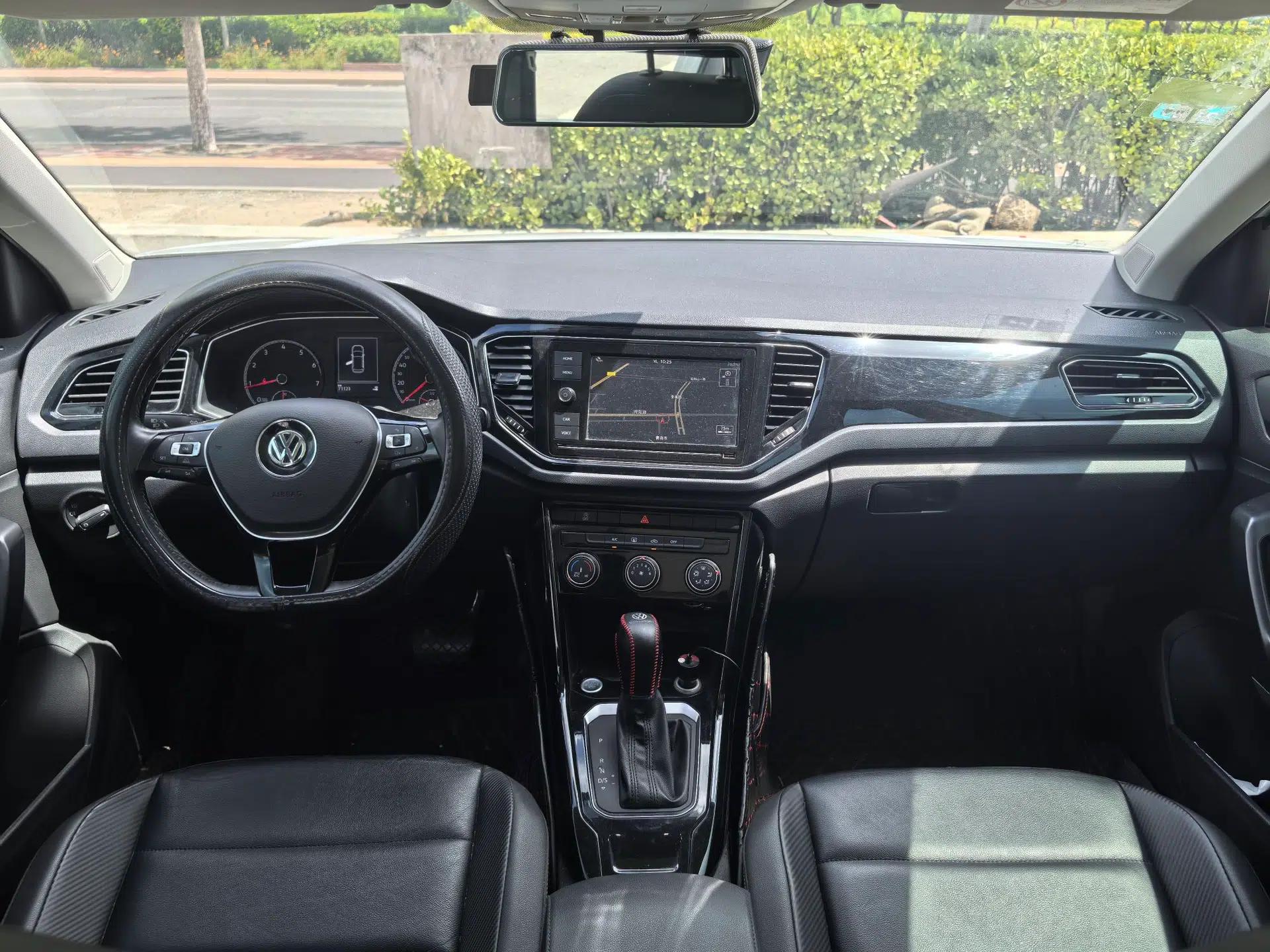 Volkswagen T-ROC 2019 280TSI DSG Two-Wheel Drive Comfort Version China VI Standard — миниатюра 32