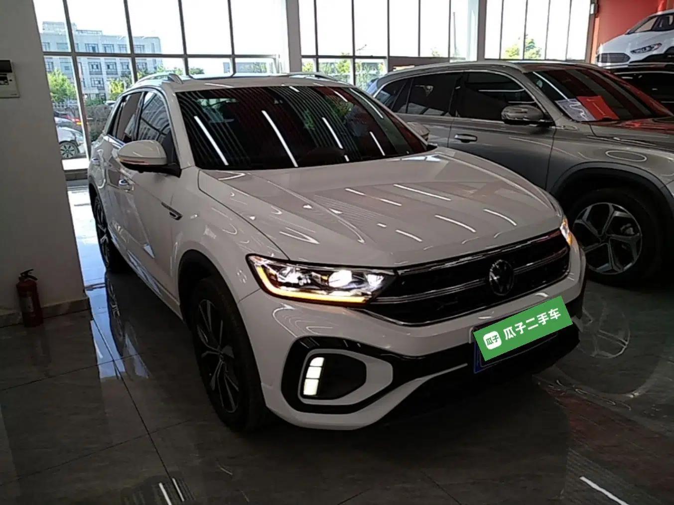 Volkswagen T-ROC 2024 300TSI DSG Two-Wheel-Drive Chen Guang Edition — миниатюра 3