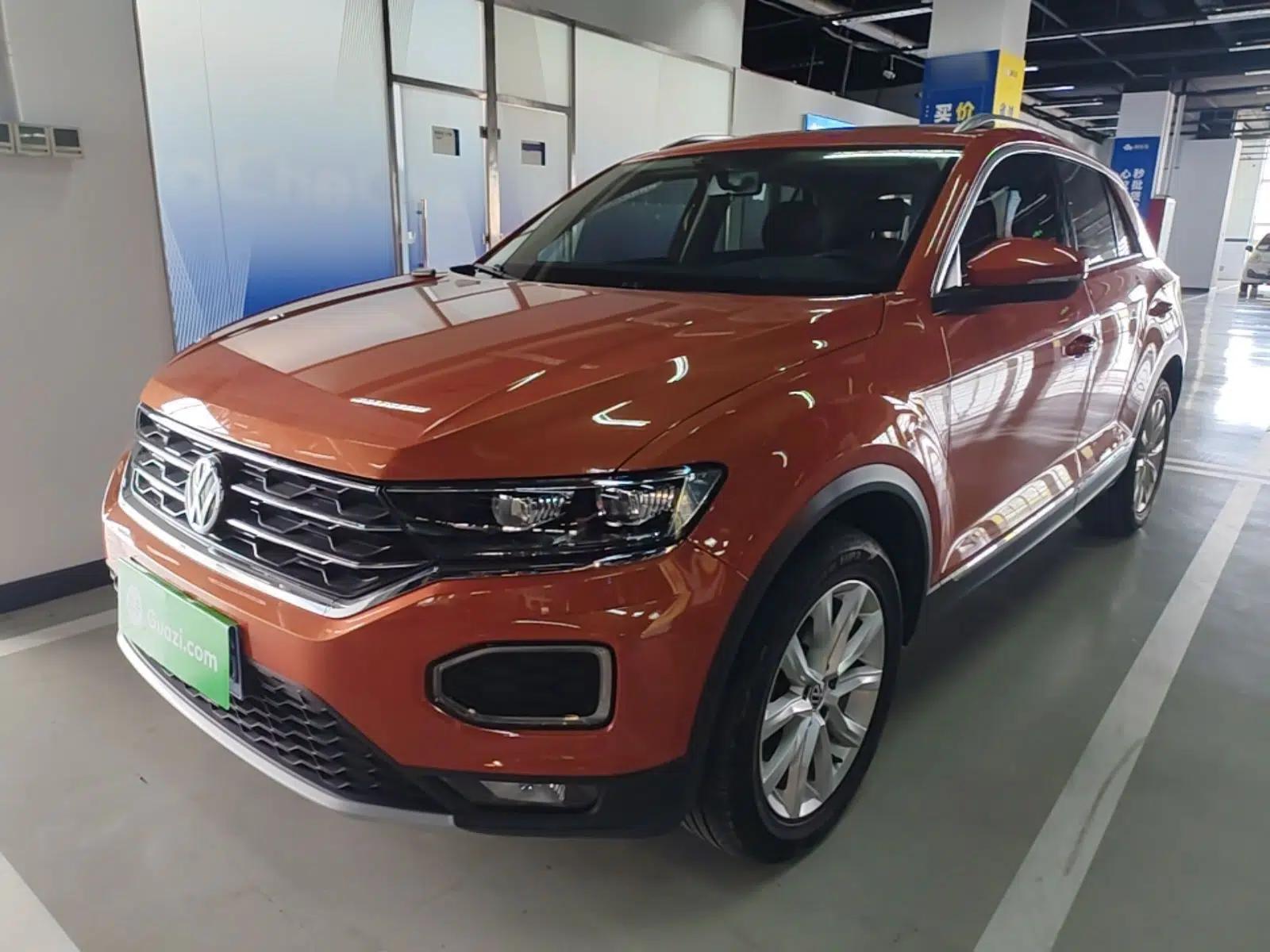Volkswagen T-ROC 2018 230TSI DSG Two-Wheel Drive Advanced Version China V Standard — миниатюра 1