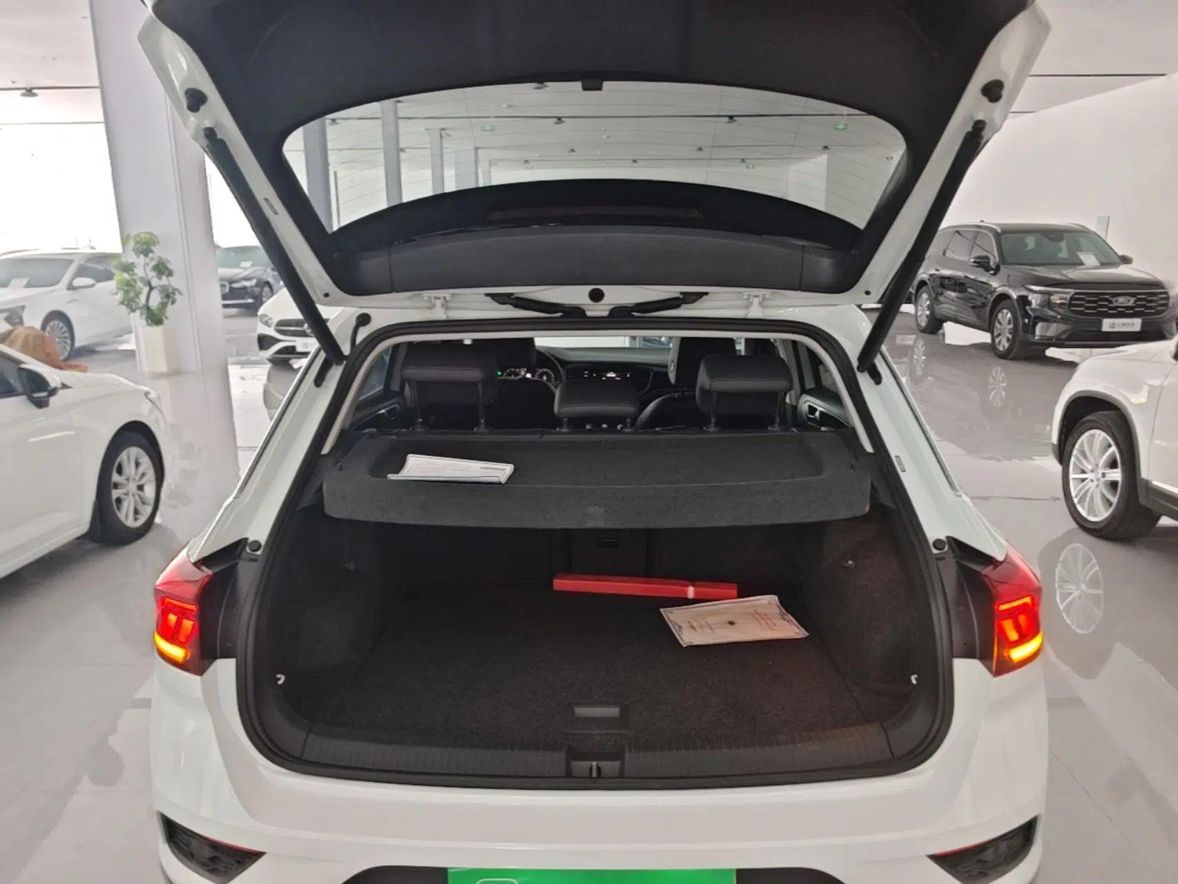Volkswagen T-ROC 2020 280TSI DSG Two-Wheel Drive Comfort Version — миниатюра 22