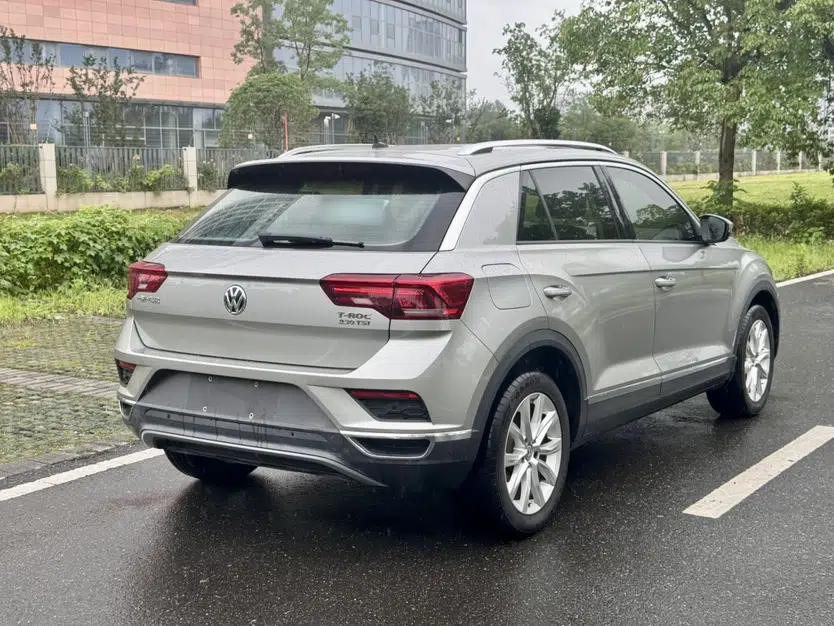 Volkswagen T-ROC 2018 230TSI DSG Two-Wheel Drive Advanced Version China V Standard — миниатюра 10