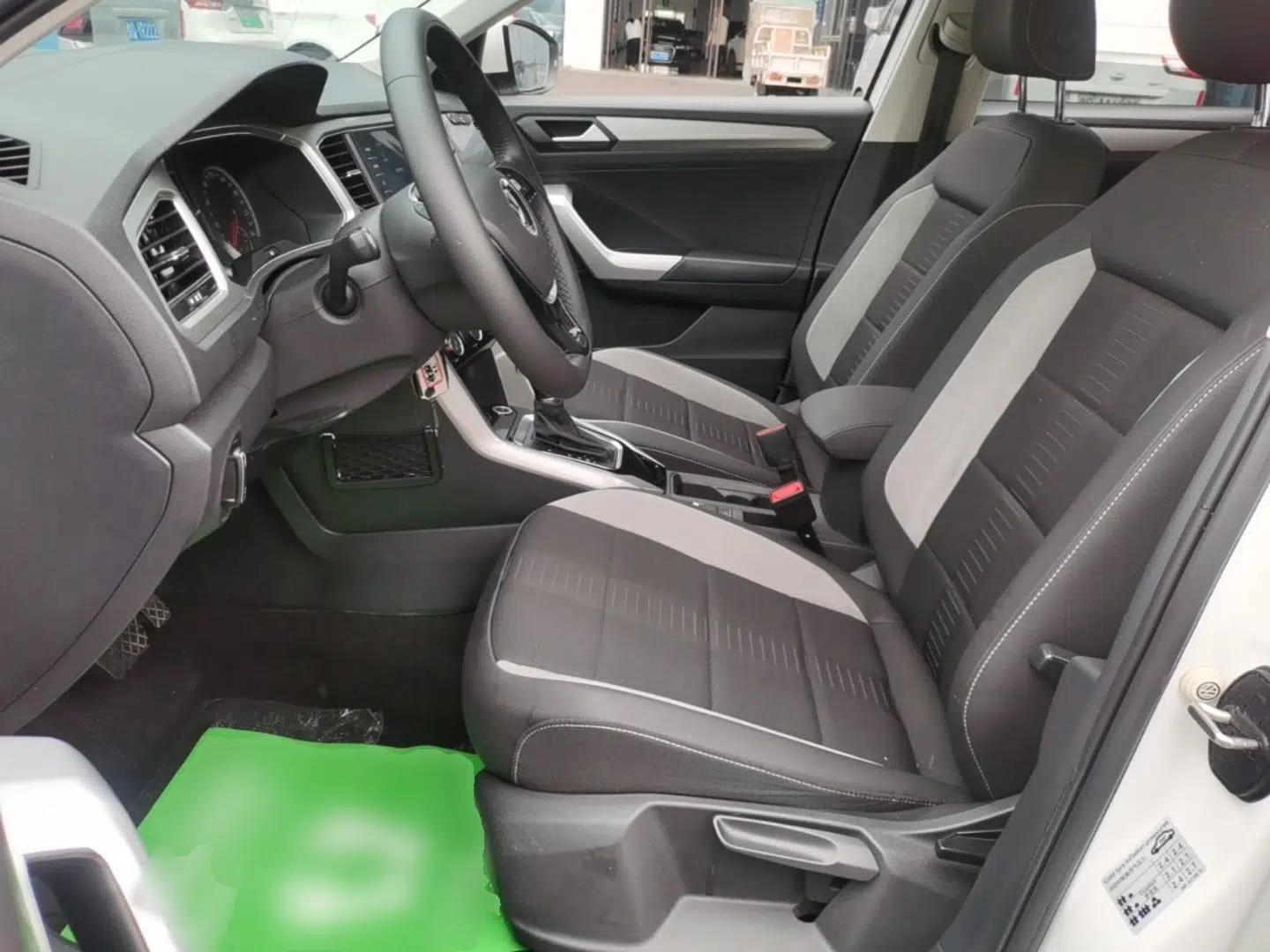 Volkswagen T-ROC 2021 Revised Version 280TSI DSG Two-Wheel Drive Elite Connect Edition — миниатюра 17