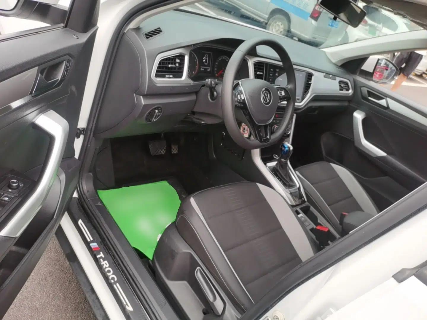 Volkswagen T-ROC 2021 Revised Version 280TSI DSG Two-Wheel Drive Elite Connect Edition — миниатюра 18