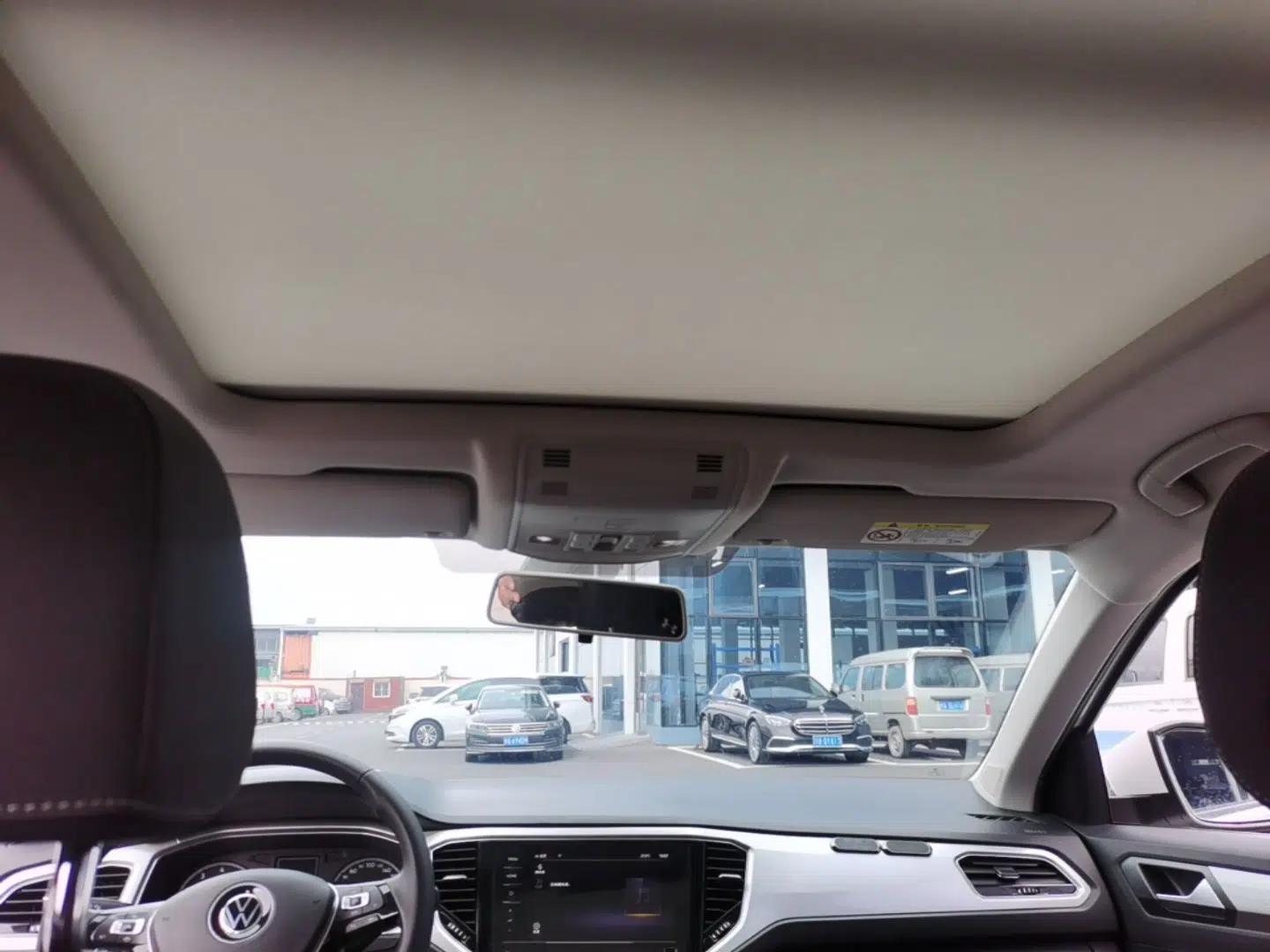 Volkswagen T-ROC 2021 Revised Version 280TSI DSG Two-Wheel Drive Elite Connect Edition — миниатюра 21