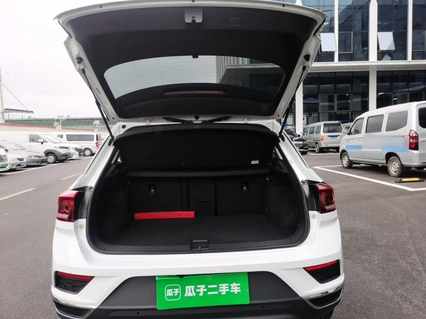 Volkswagen T-ROC 2021 Revised Version 280TSI DSG Two-Wheel Drive Elite Connect Edition — миниатюра 22