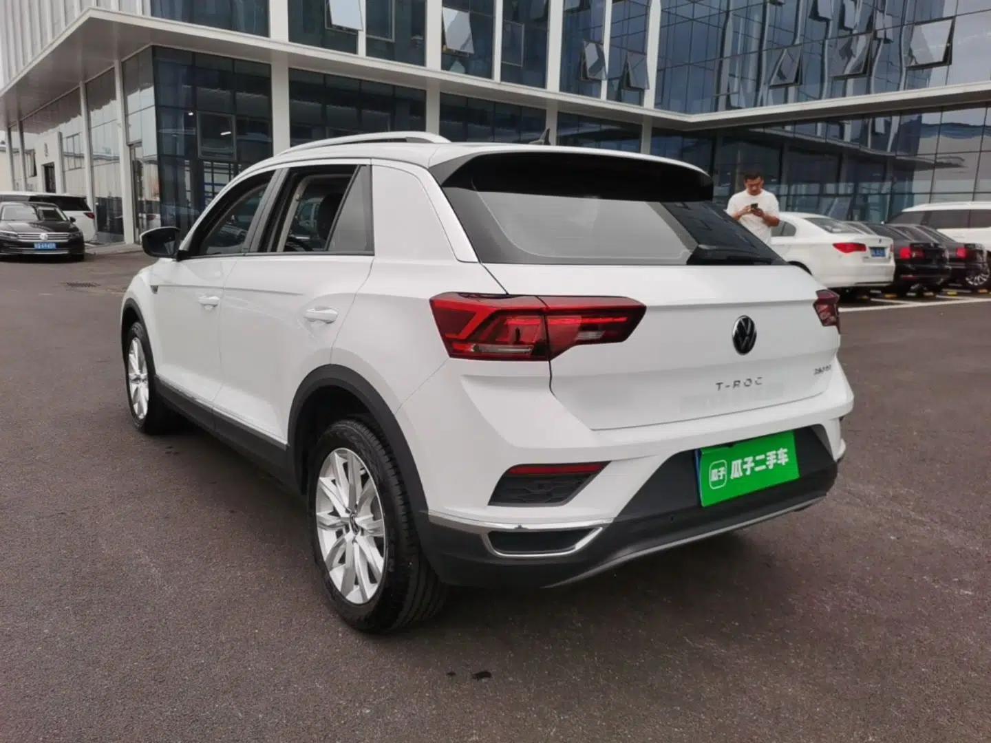 Volkswagen T-ROC 2021 Revised Version 280TSI DSG Two-Wheel Drive Elite Connect Edition — миниатюра 4