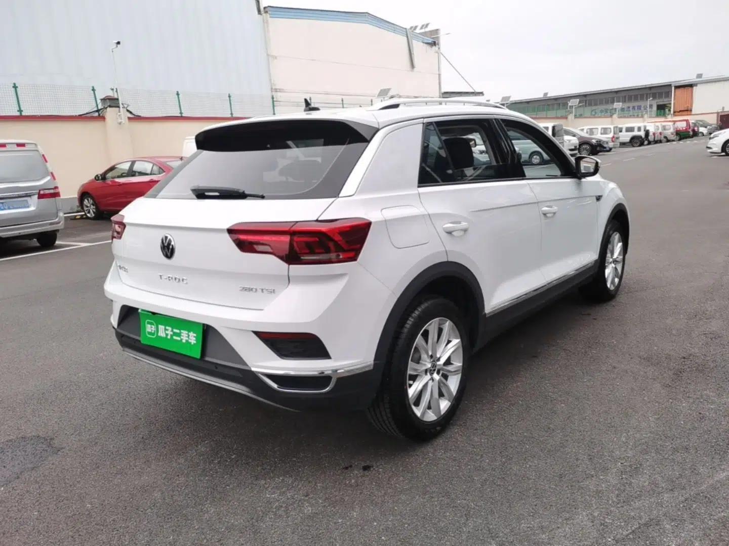 Volkswagen T-ROC 2021 Revised Version 280TSI DSG Two-Wheel Drive Elite Connect Edition — миниатюра 6
