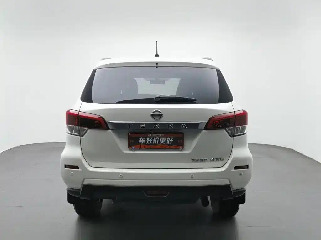 Terra 2020 2.5L XL Upper 4WD Automatic Four-Wheel Drive Luxury Edition — миниатюра 4