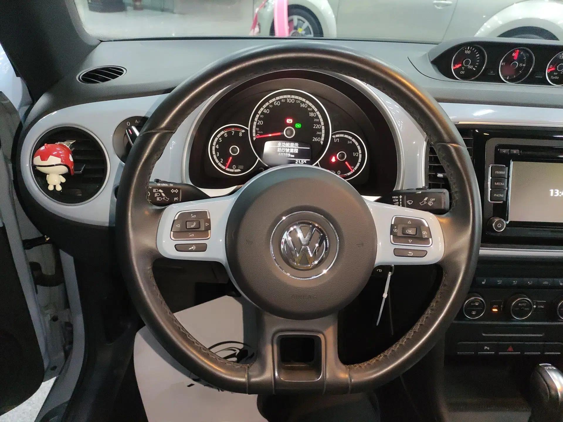 Volkswagen Beetle 2015 280TSI — миниатюра 10