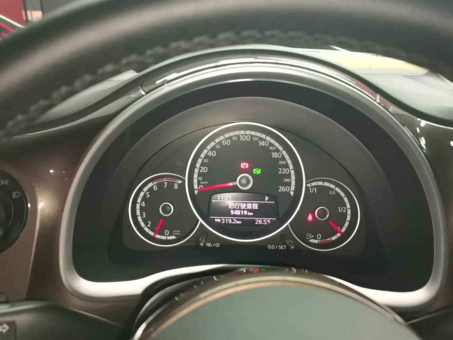 Volkswagen Beetle 2014 1.4TSI R-Line — миниатюра 14